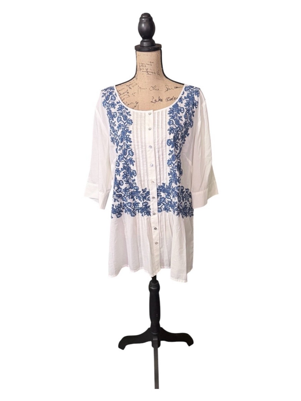 J. Jill White Button-Front Top with Blue Floral Embroidery